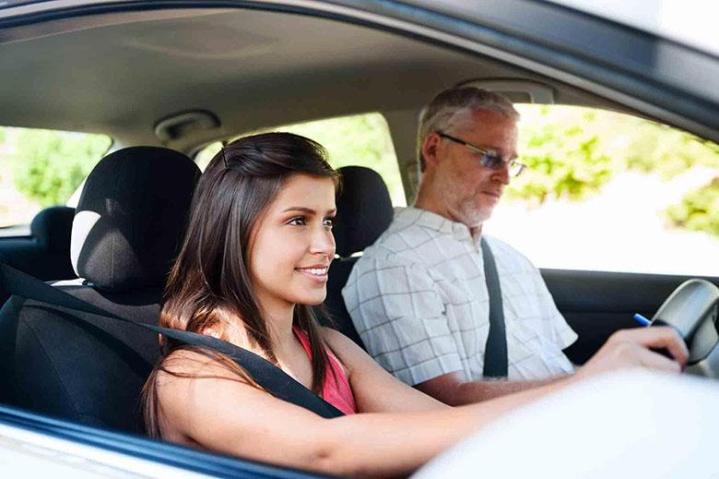 Unlock Your Driving Potential with Behind-the-Wheel Lessons!